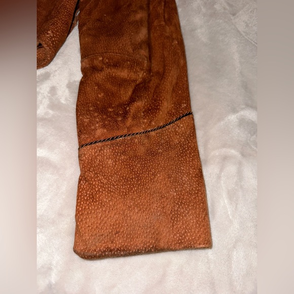 Vintage Brown Suede Fringe Jacket - Picture 7 of 11